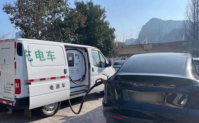 兴安汽车搭电